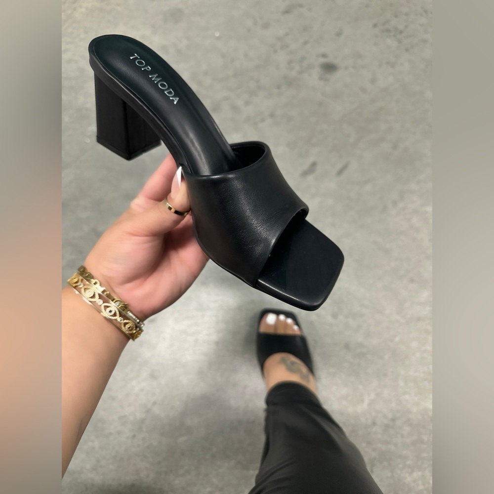 Black Square Open Toe Chunky Heel Mule Mid Heel Sandals